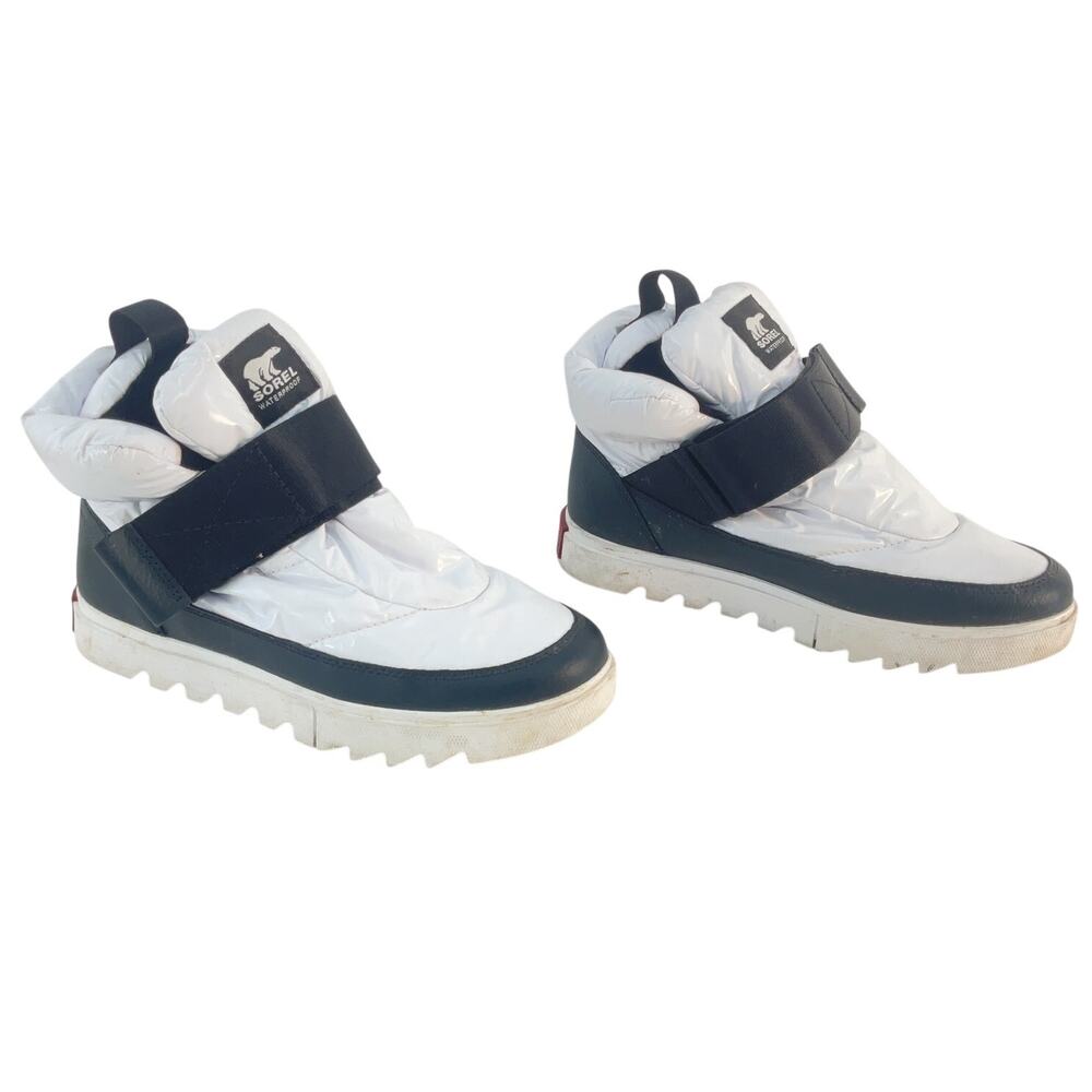 Sorel White and Black Ankle Boots